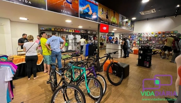 Joe Sports chegou com tudo em Teixeira: Nova loja de material esportivo é inaugurada no Shopping Pátio Mix