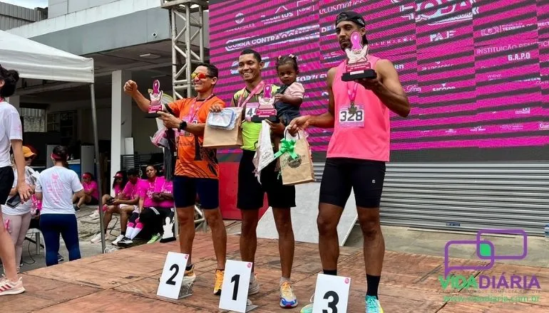 Sucesso de público e alimentos arrecadados destacam a importância social da 9ª Corrida Rosa: Confira os ganhadores em cada categoria!