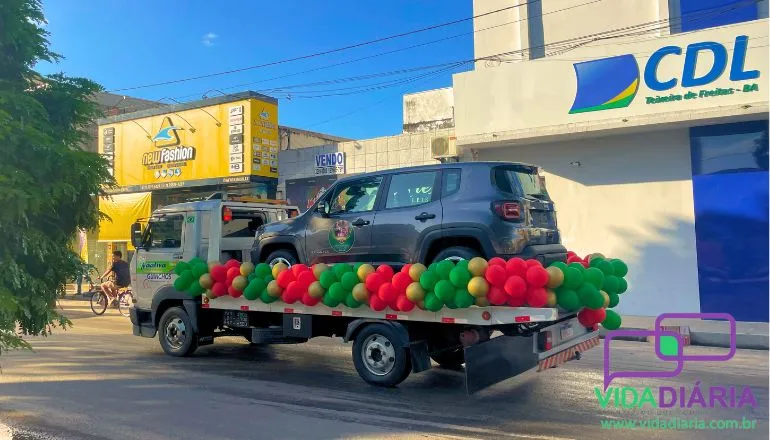 Com carreata foi lançada a Campanha Natal Fantástico 40 anos da CDL, 40 prêmios incluindo um Jeep Renegade