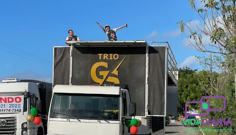 Com carreata foi lançada a Campanha Natal Fantástico 40 anos da CDL, 40 prêmios incluindo um Jeep Renegade