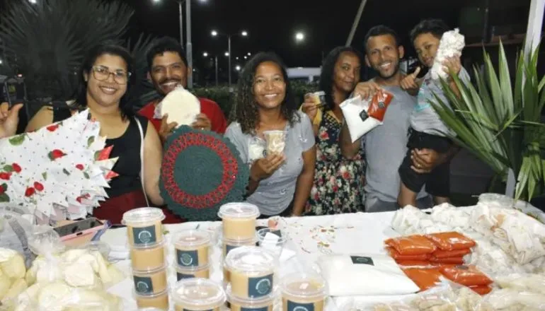 Feira da Economia Solidária movimenta Prado: cultura, sustentabilidade e desenvolvimento local