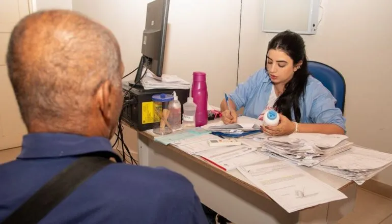 Novembro Azul: confira programação dos postos de saúde em Teixeira de Freitas sobre a conscientização sobre o câncer de próstata