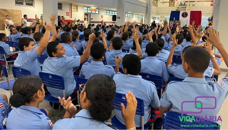 Colégio Militar Anísio Teixeira realiza formatura do PROERD com premiações