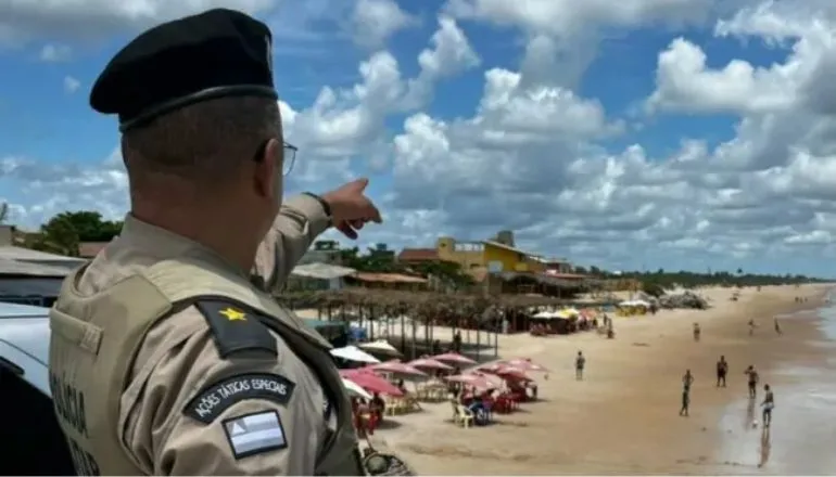 Polícia Militar intensifica policiamento em praias de Mucuri e Nova Viçosa