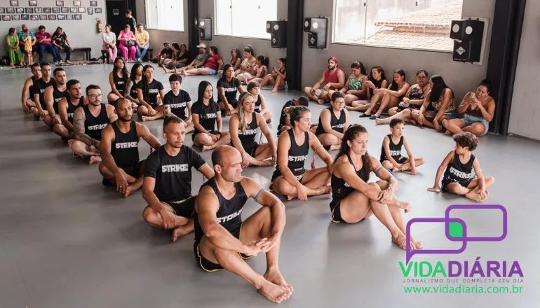 Escola Strike Team realiza neste ano a 12ª graduação de Muay Thai com 28 alunos em Teixeira de Freitas