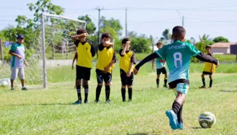 Mucuri sedia peneira com 270 atletas com a participarão de olheiros do Atlético e América Mineiro