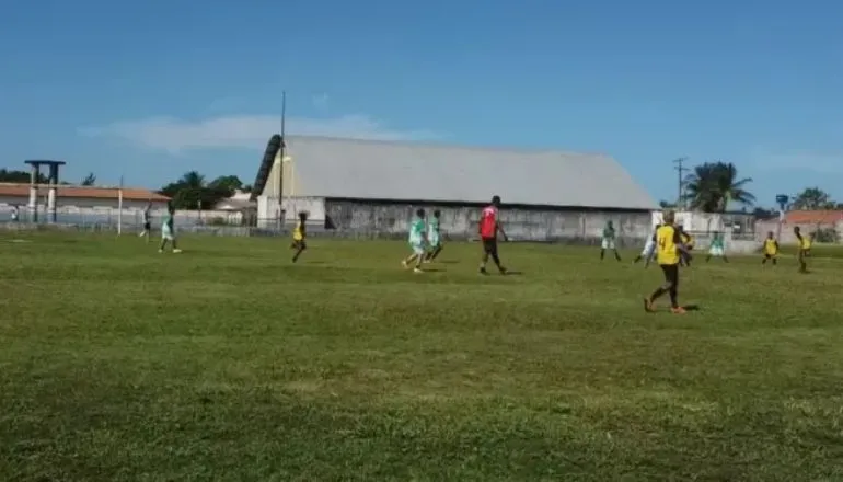 Mucuri sedia peneira com 270 atletas com a participarão de olheiros do Atlético e América Mineiro