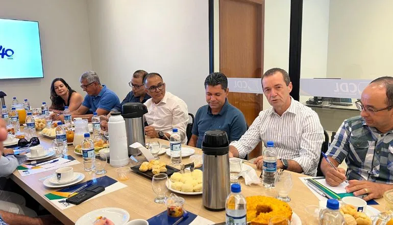 CDL de Teixeira de Freitas realiza o 10º Café com Empresários, o primeiro de 2025