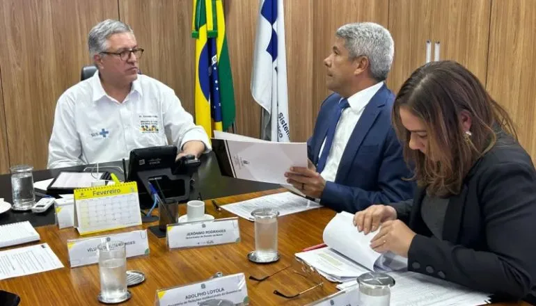 Modernização do aeroporto de Teixeira de Freitas entra na pauta da reunião do governador com ministros