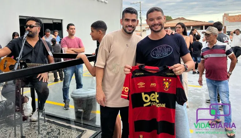 Dia de emoção: Posto de Combustível Colina 5JC é inaugurado e movimenta o bairro