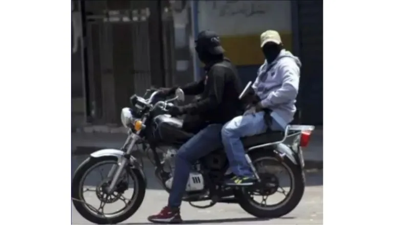 Terror em série: criminosos em motocicleta protagonizam três tentativas de homicídio em menos de 24 horas em Teixeira de Freitas