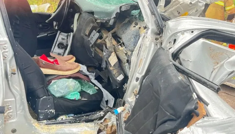 Grave acidente na BA-290 deixa três mortos e três feridos em colisão frontal em Teixeira de Freitas