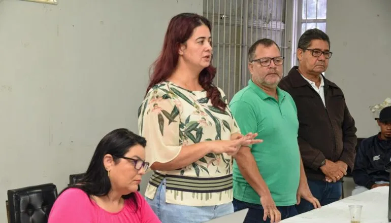 Prefeitura de Teixeira de Freitas realizou reunião com feirantes para ouvir demandas e buscar melhorias nas feiras livres