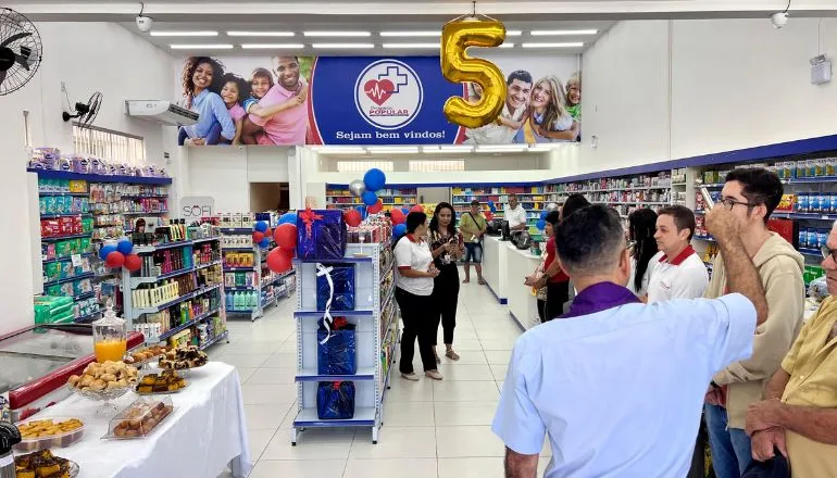 Drogaria Popular comemora cinco anos com nova sede, bênção especial e dia de festa no Colina Verde