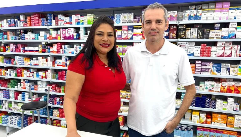 Drogaria Popular comemora cinco anos com nova sede, bênção especial e dia de festa no Colina Verde