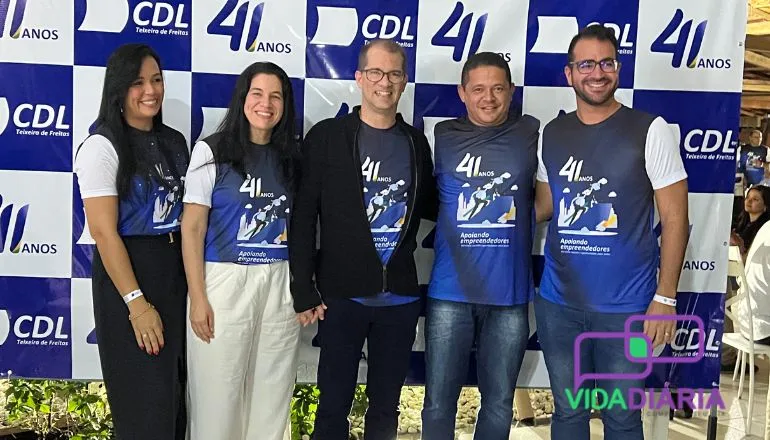 CDL de Teixeira de Freitas celebra 41 anos com grande festa e lança campanha de Natal