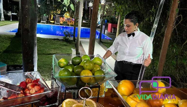CDL de Teixeira de Freitas celebra 41 anos com grande festa e lança campanha de Natal