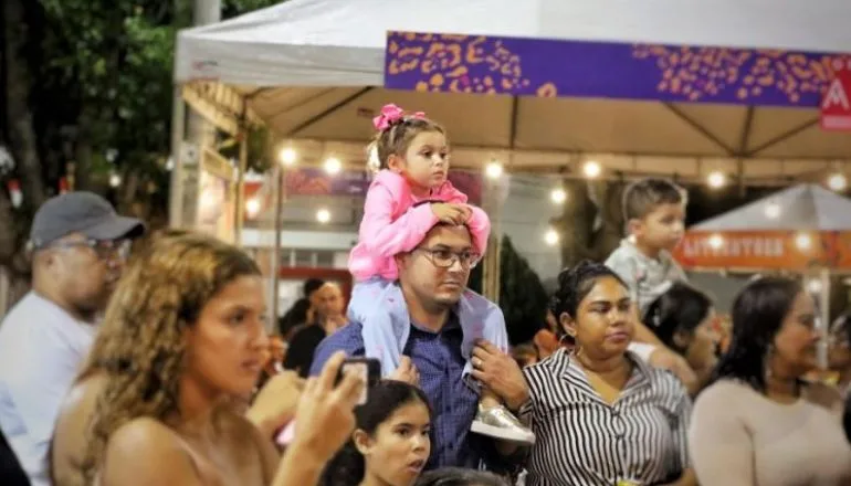 Com sucesso de público, Mucuri celebrou a potencialidade local no festival “A Feira”