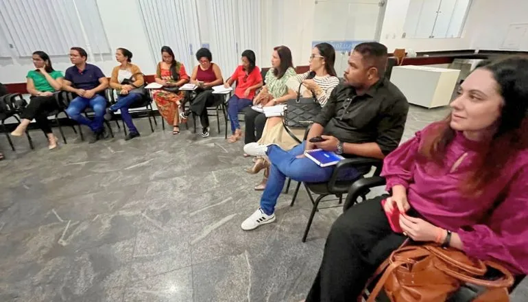 Prefeitura de Teixeira de Freitas realiza Escuta Estratégica com gestores escolares da rede municipal