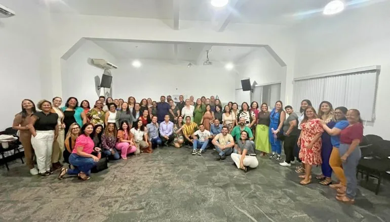 Prefeitura de Teixeira de Freitas realiza Escuta Estratégica com gestores escolares da rede municipal