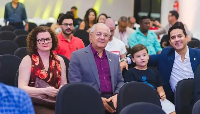 Câmara Municipal realiza grande evento em homenagem aos 40 anos de emancipação política de Teixeira de Freitas