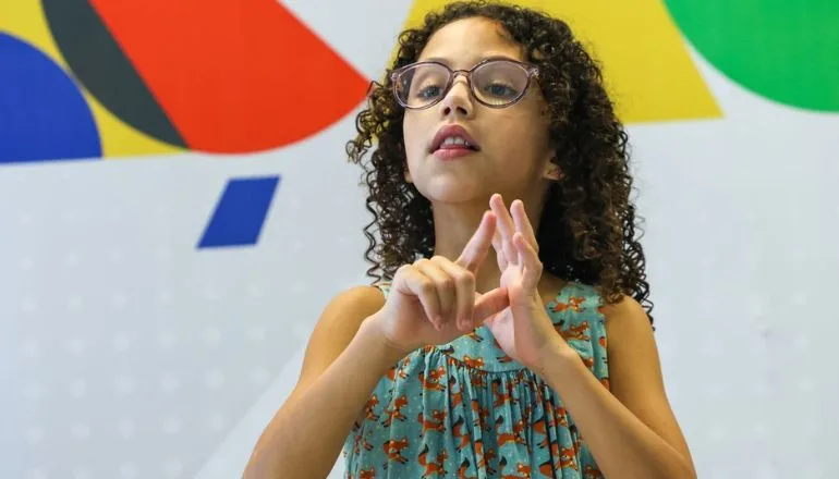 Enem: publicado o edital em Libras destinado a pessoas com deficiência