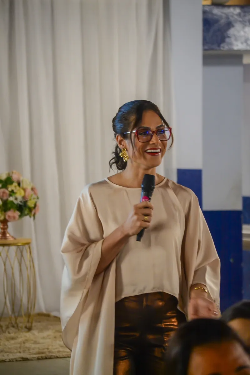 Psicanalista e escritora Mery Amador realiza workshop inédito em Teixeira de Freitas