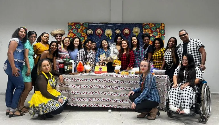 Curso de Libras qualifica profissionais da Educação em Teixeira de Freitas