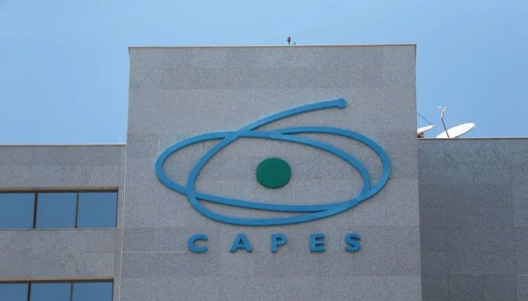 Capes: 96 brasileiros desistiram de doutorado sanduíche nos EUA