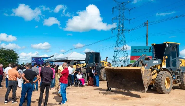 Prefeitura iniciou obras em avenidas estratégicas de Teixeira de Freitas nesta segunda (14); saiba mais