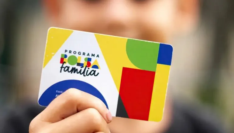 Caixa começa a pagar Bolsa Família de julho