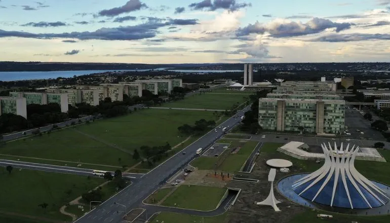 Governo libera R$ 20,6 bi do Orçamento de 2025