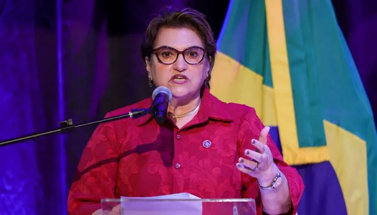 Ministra destaca papel de prefeitos no combate à violência de gênero