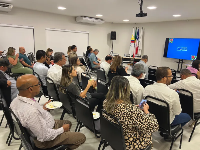 CDL lança Campanha Natal Premiado 2025 em Teixeira de Freitas; você poderá ganhar um Jeep Renegade 