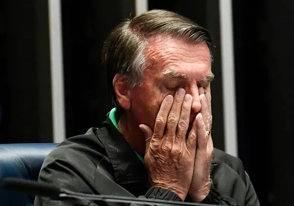 Bolsonaro pode ser preso até dezembro após condenação do STF