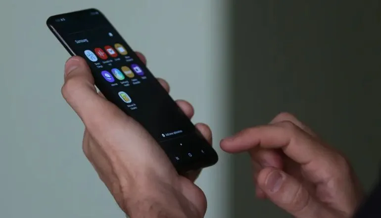 Veto a celular leva 80% dos alunos a prestar mais atenção nas aulas
