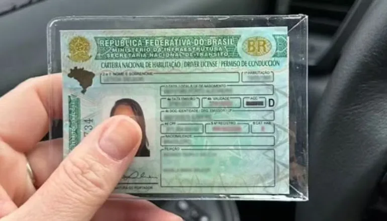 Lula dá aval ao processo que pode levar ao fim da obrigatoriedade da autoescola para obtenção da CNH Lula dá aval ao processo que pode levar ao fim da obrigatoriedade da autoescola para obtenção da CNH