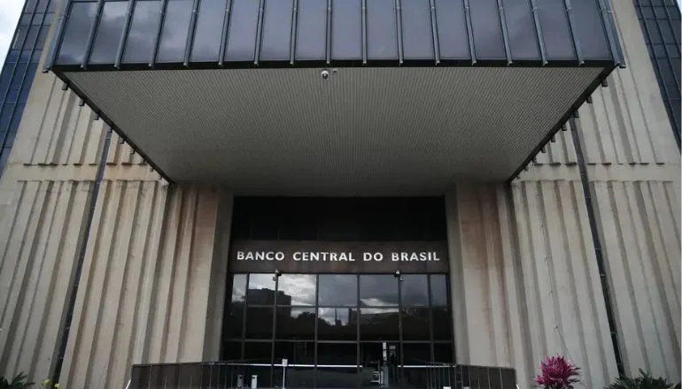 Mercado financeiro reduz para 4,72% previsão de inflação em 2025 Mercado financeiro reduz para 4,72% previsão de inflação em 2025
