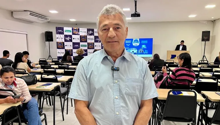 Palestra “Comunicação: A Conexão que Vende” motiva comerciantes de Teixeira de Freitas para a campanha Natal Premiado