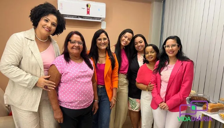 Podoclin realiza primeiro evento em alusão ao Outubro Rosa com tarde de emoção e conscientização Podoclin realiza primeiro evento em alusão ao Outubro Rosa com tarde de emoção e conscientização