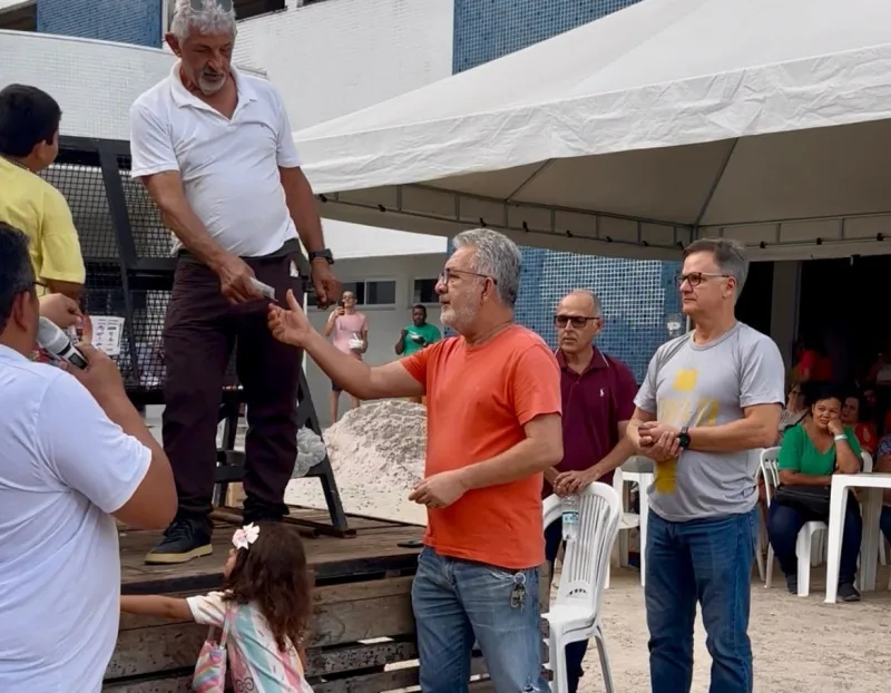 Levanta-te realiza sorteio da 6ª edição da Ação Entre Amigos em Teixeira: veja os nomes dos ganhadores  Levanta-te realiza sorteio da 6ª edição da Ação Entre Amigos em Teixeira: veja os nomes dos ganhadores