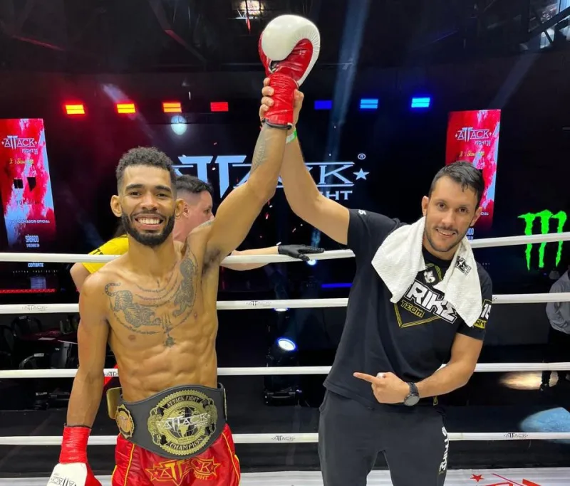 Teixeirense Neimar Almeida é campeão do maior torneio de Muay Thai da América Latina