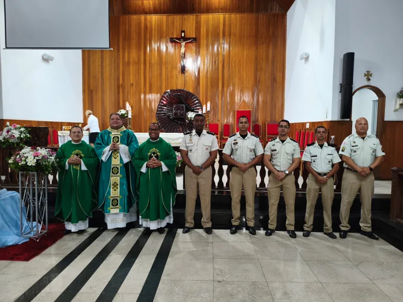 Polícia Militar é homenageada durante missa na Igreja Matriz São Pedro Polícia Militar é homenageada durante missa na Igreja Matriz São Pedro