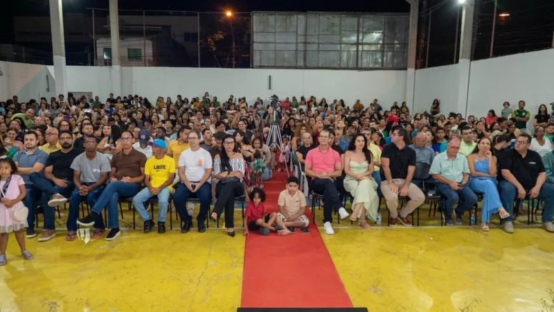 Festival Cultural abre programação em Teixeira de Freitas com grande participação do público Festival Cultural abre programação em Teixeira de Freitas com grande participação do público