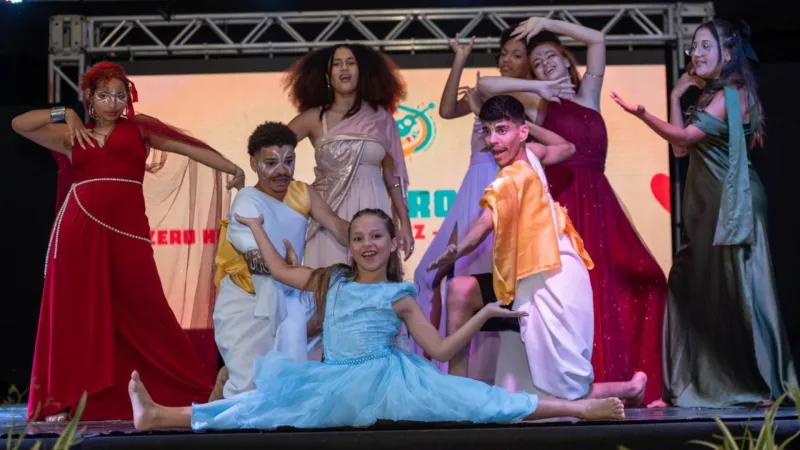 Festival Cultural abre programação em Teixeira de Freitas com grande participação do público Festival Cultural abre programação em Teixeira de Freitas com grande participação do público