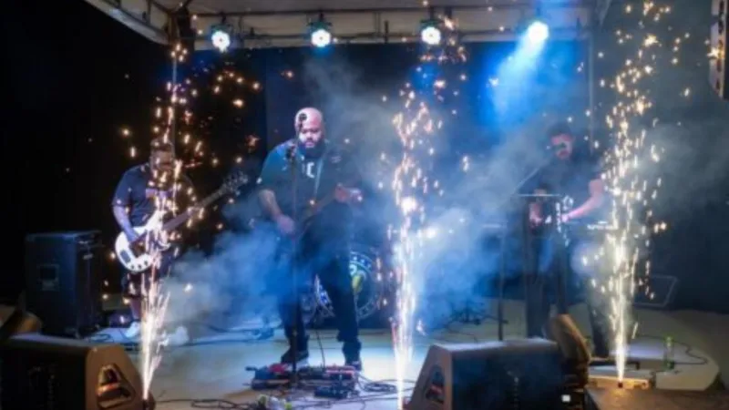 Teixeira de Freitas realizou o 1º Skate Moto Rock Teixeira de Freitas realizou o 1º Skate Moto Rock