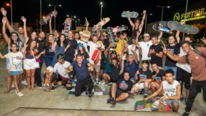 Teixeira de Freitas realizou o 1º Skate Moto Rock Teixeira de Freitas realizou o 1º Skate Moto Rock