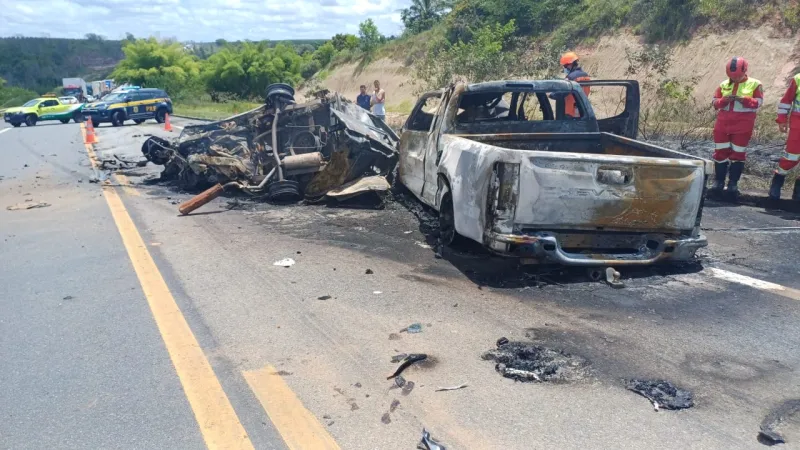 Tragédia na BR-101: identificadas as 11 vítimas de grave acidente em Mucuri