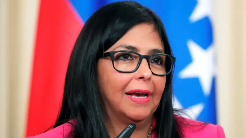 Delcy Rodríguez toma posse como presidente interina da Venezuela