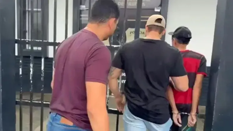 Homem é preso em cumprimento de mandado por condenação por homicídio em Teixeira de Freitas